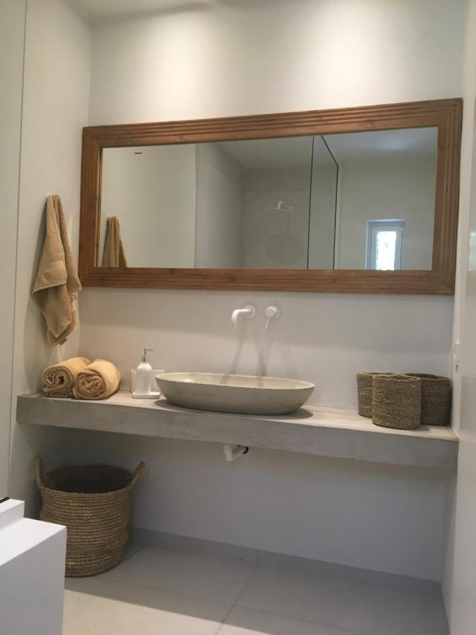 Arion Seaside Suites Paleros Εξωτερικό φωτογραφία