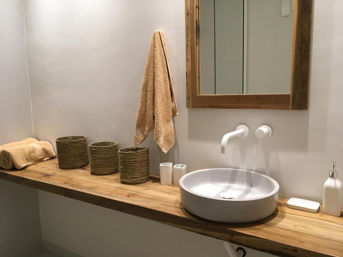 Arion Seaside Suites Paleros Εξωτερικό φωτογραφία