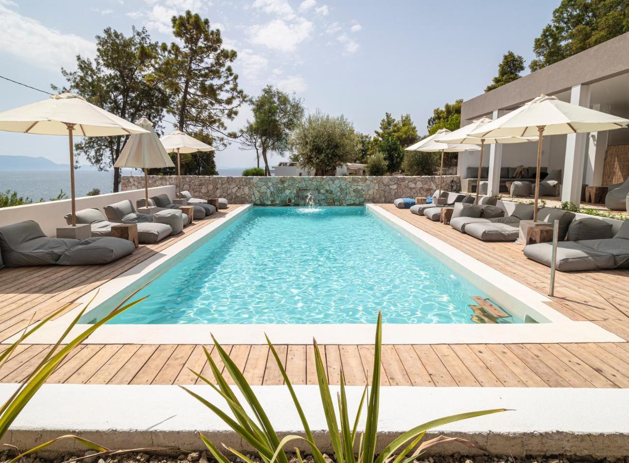 Arion Seaside Suites Paleros Εξωτερικό φωτογραφία